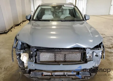 2021 Volvo Xc40 T5 Momentum z USA, uszkodzony, nr VIN YV4162UK4M2430275